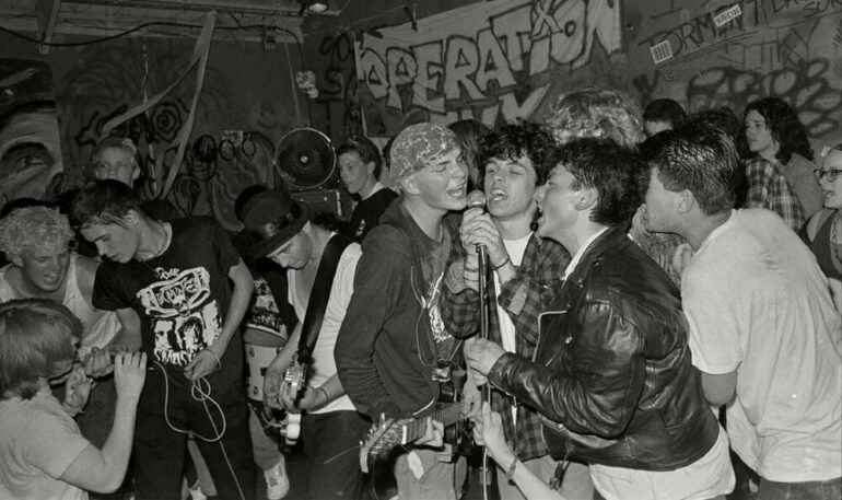 Maximum Rock N Roll Puntata 12